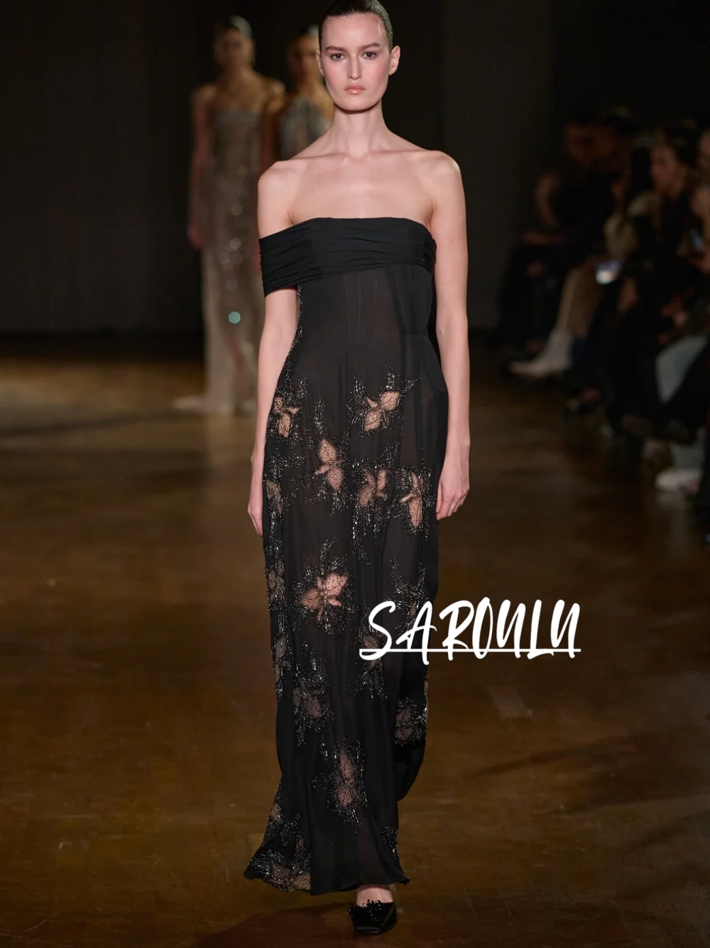 Black One Shoulder Evening Dre - Women Formal Wear Dubai บทวิจารณ์และราคา